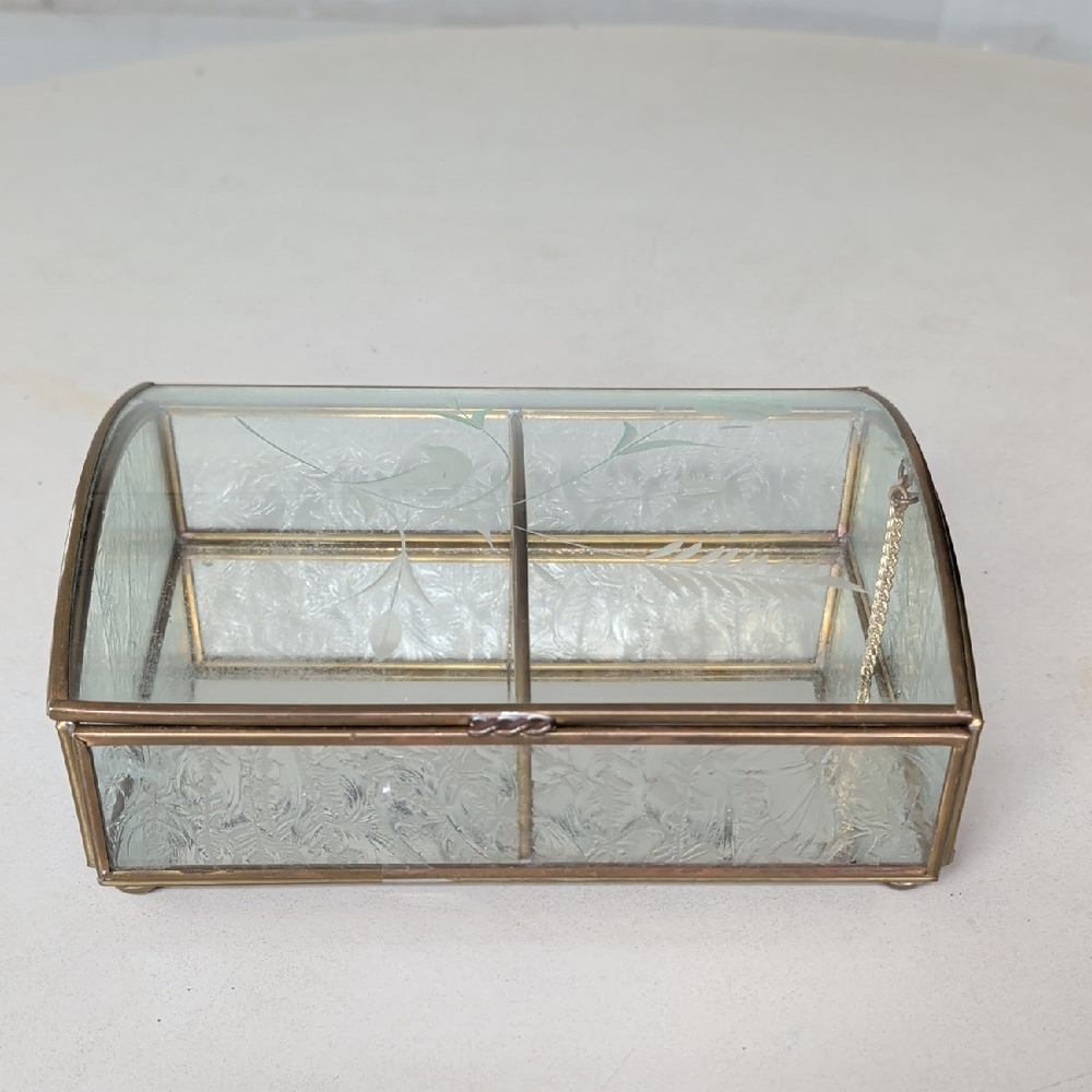 VTG Domed Etched Glass & Brass  Jewelry Trinket Curio Display Box
